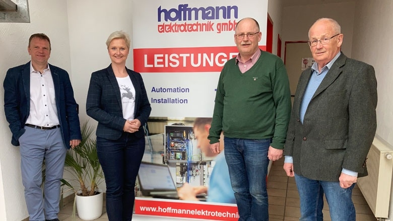 Anke Fuchs-Dreisbach zu Besuch beim Familienbetrieb Hoffmann Elektrotechnik in Erndtebrück.